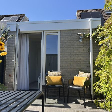 Fijne Vakantiewoning In Domburg Op Loopafstand Strand En Centrum Met Parkeerplaats Buitenkant foto
